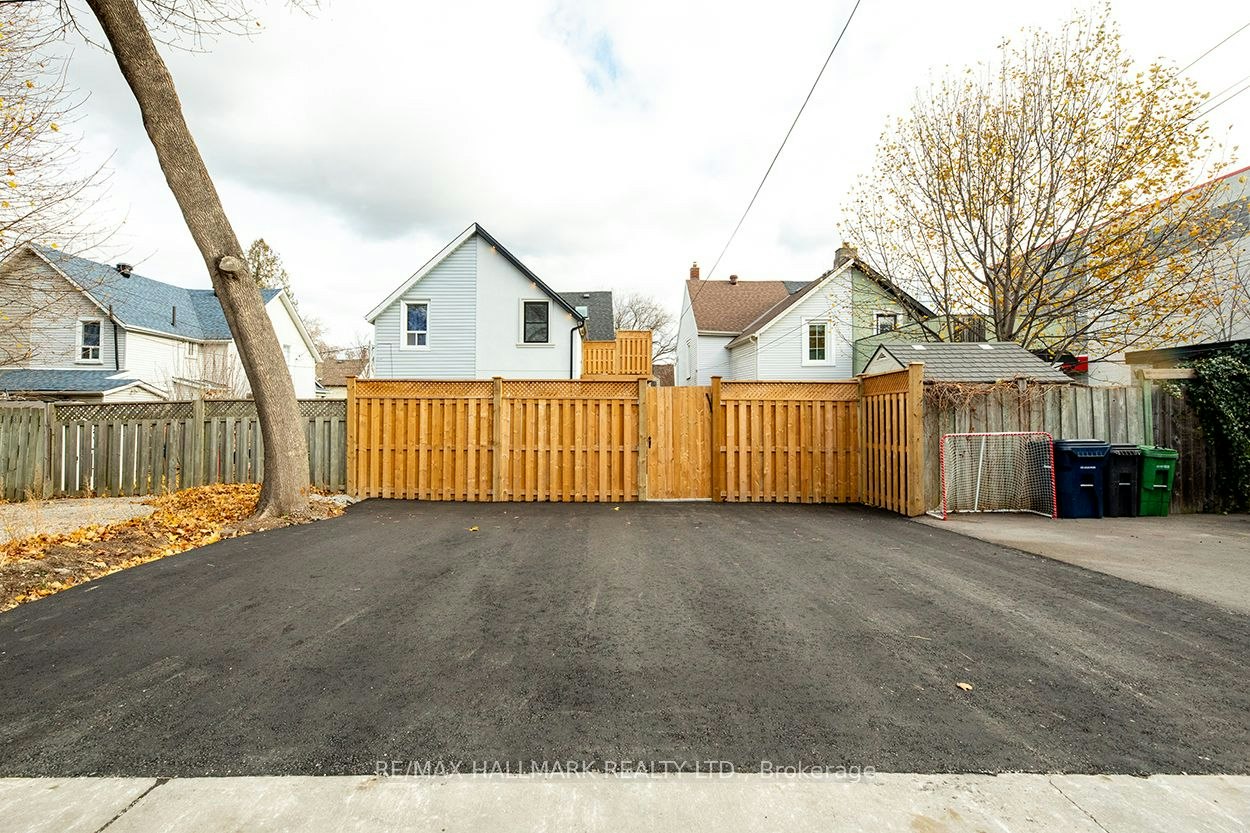Basement-6 Luttrell Avenue, Toronto, ON, M4C 5E3 - 18