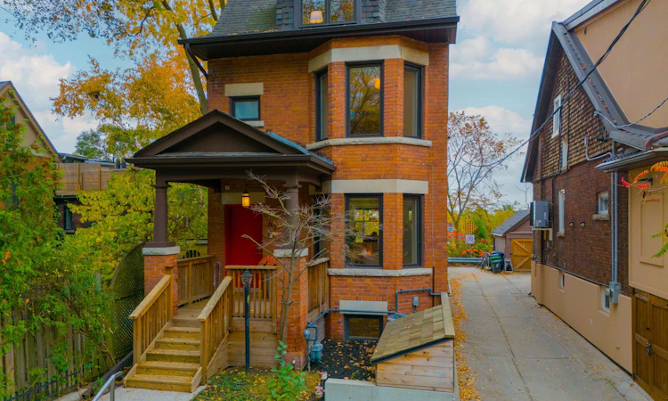 47 Albemarle Avenue