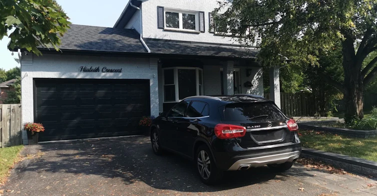 Main-142 Hialeah Crescent, Whitby, ON, L1N 7L6