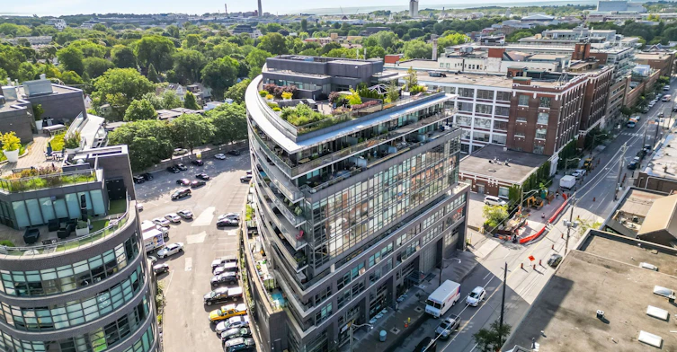 318-319 Carlaw Avenue, Toronto, ON, M4M 0A4 - 2