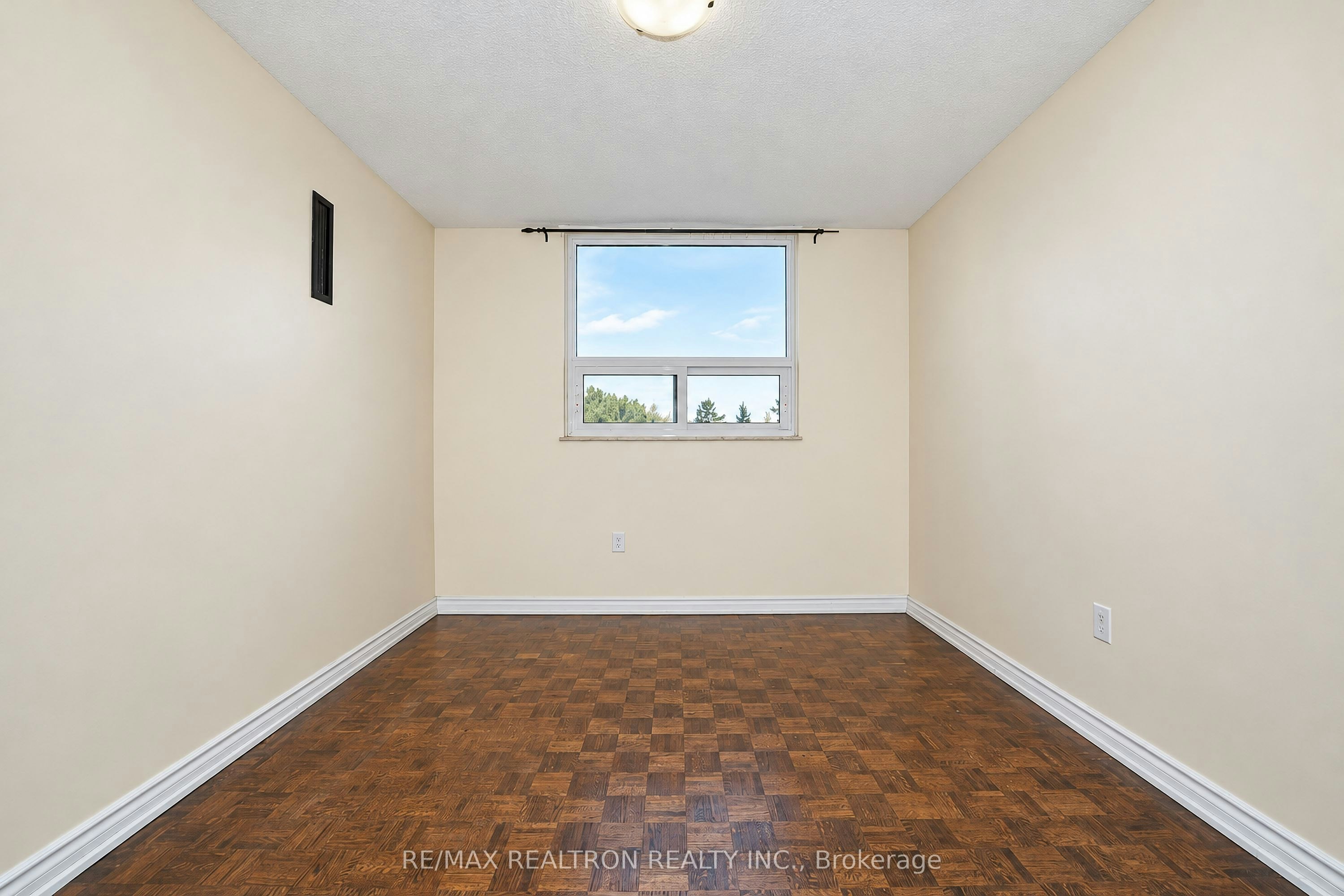 304-100 Prudential Drive, Toronto, ON, M1P 4V4 - 16