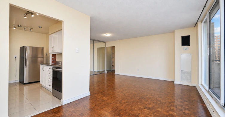 304-100 Prudential Drive, Toronto, ON, M1P 4V4 - 8