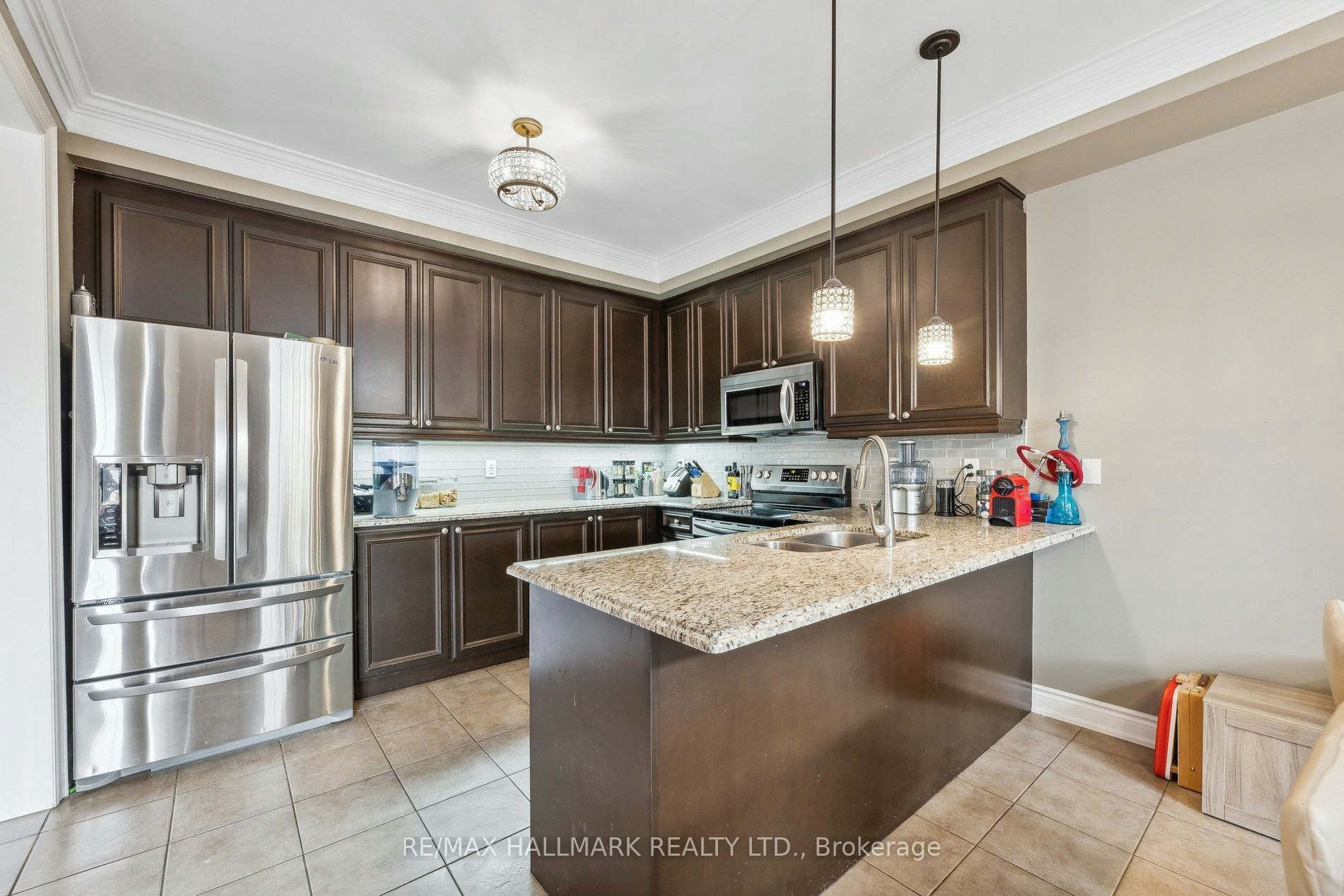 447 Longworth Avenue, Clarington, ON, L1C 0E1 - 9