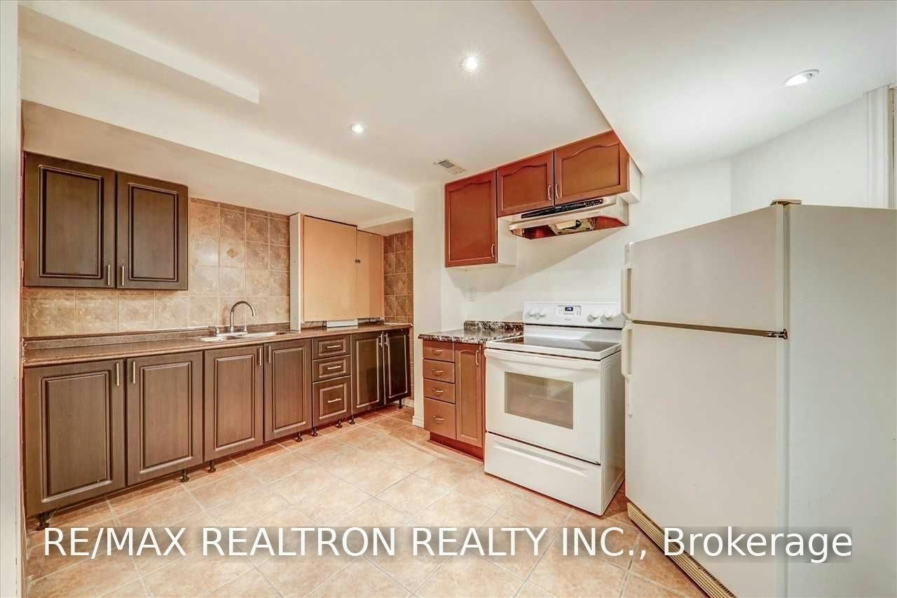 Bsmnt-6 Montebello Crescent, Ajax, ON, L1T 4M8 - 11