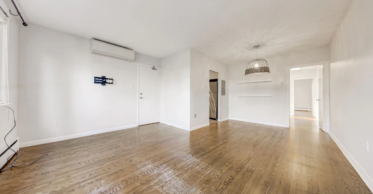 2nd Fl-42 Enderby Road, Toronto, ON, M4E 2S3 - 2