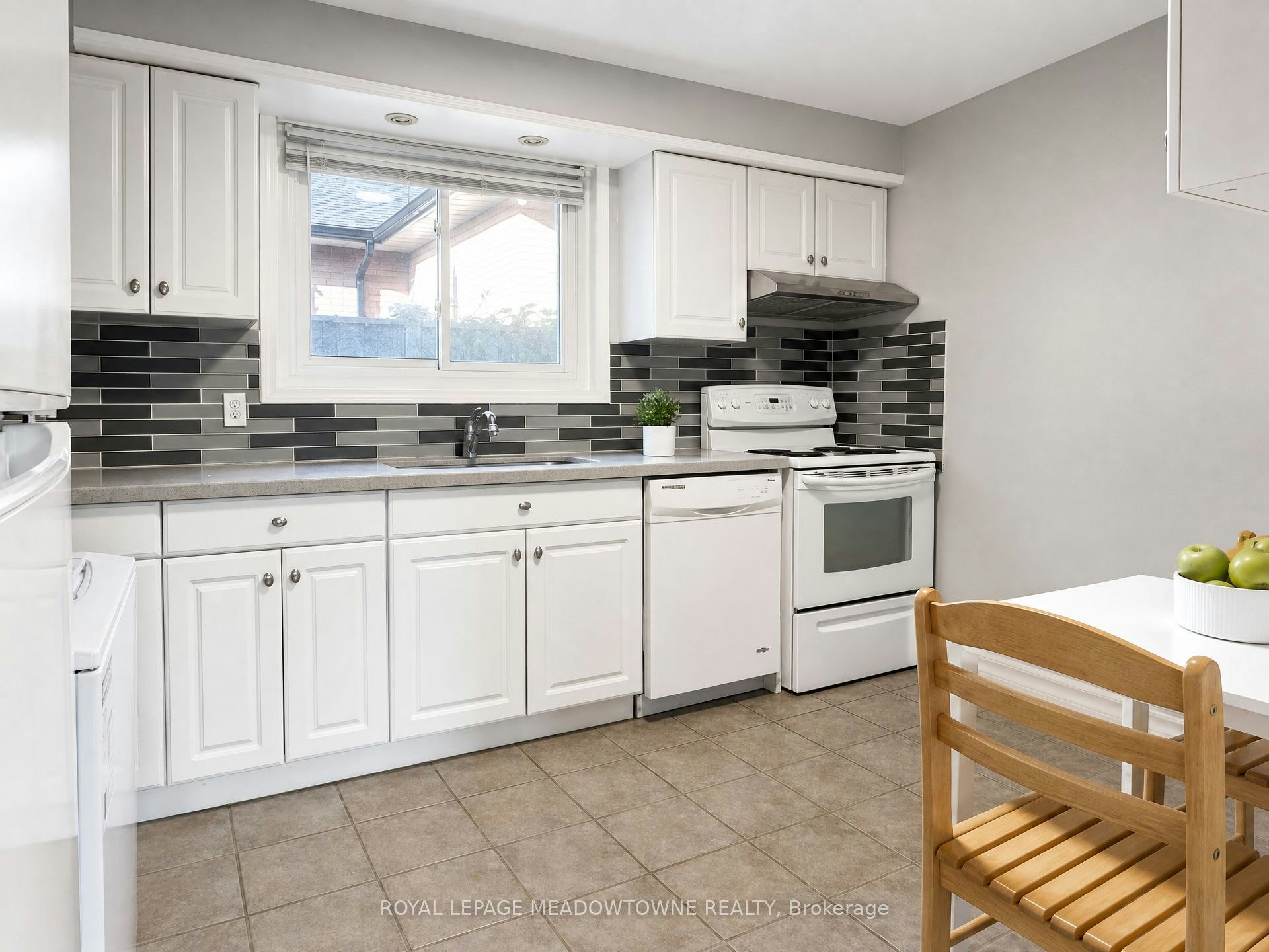 Upper-158 Coronation Drive, Toronto, ON, M1E 2H5 - 10