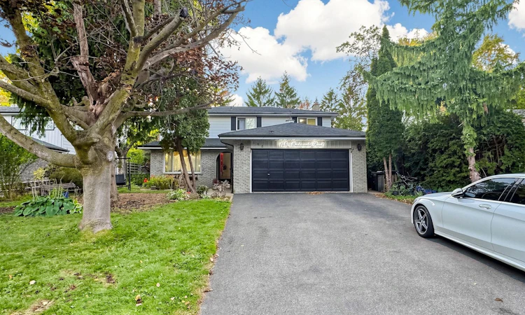 148 Meadowvale Road