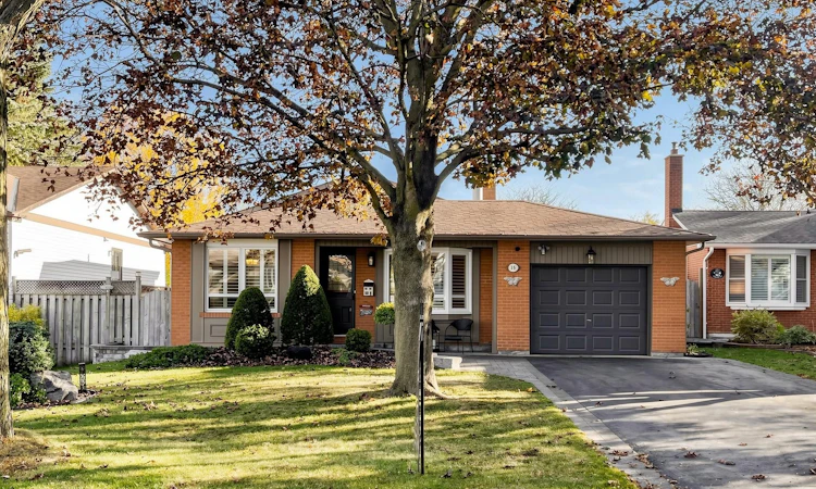 15 Guthrie Crescent