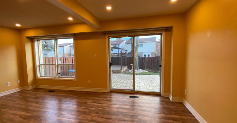 Unit1-128 Greenwich Square, Toronto, ON, M1J 3L3 - 10