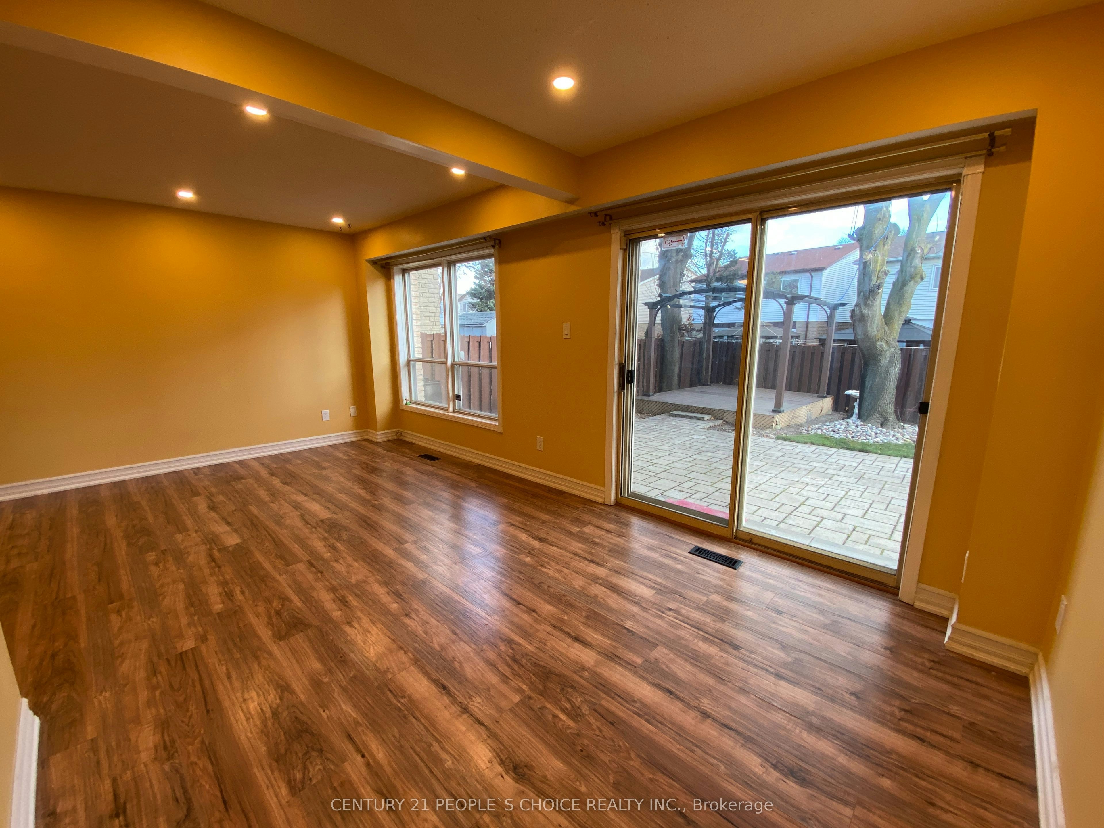 Unit1-128 Greenwich Square, Toronto, ON, M1J 3L3 - 9