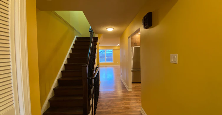 Unit1-128 Greenwich Square, Toronto, ON, M1J 3L3 - 4