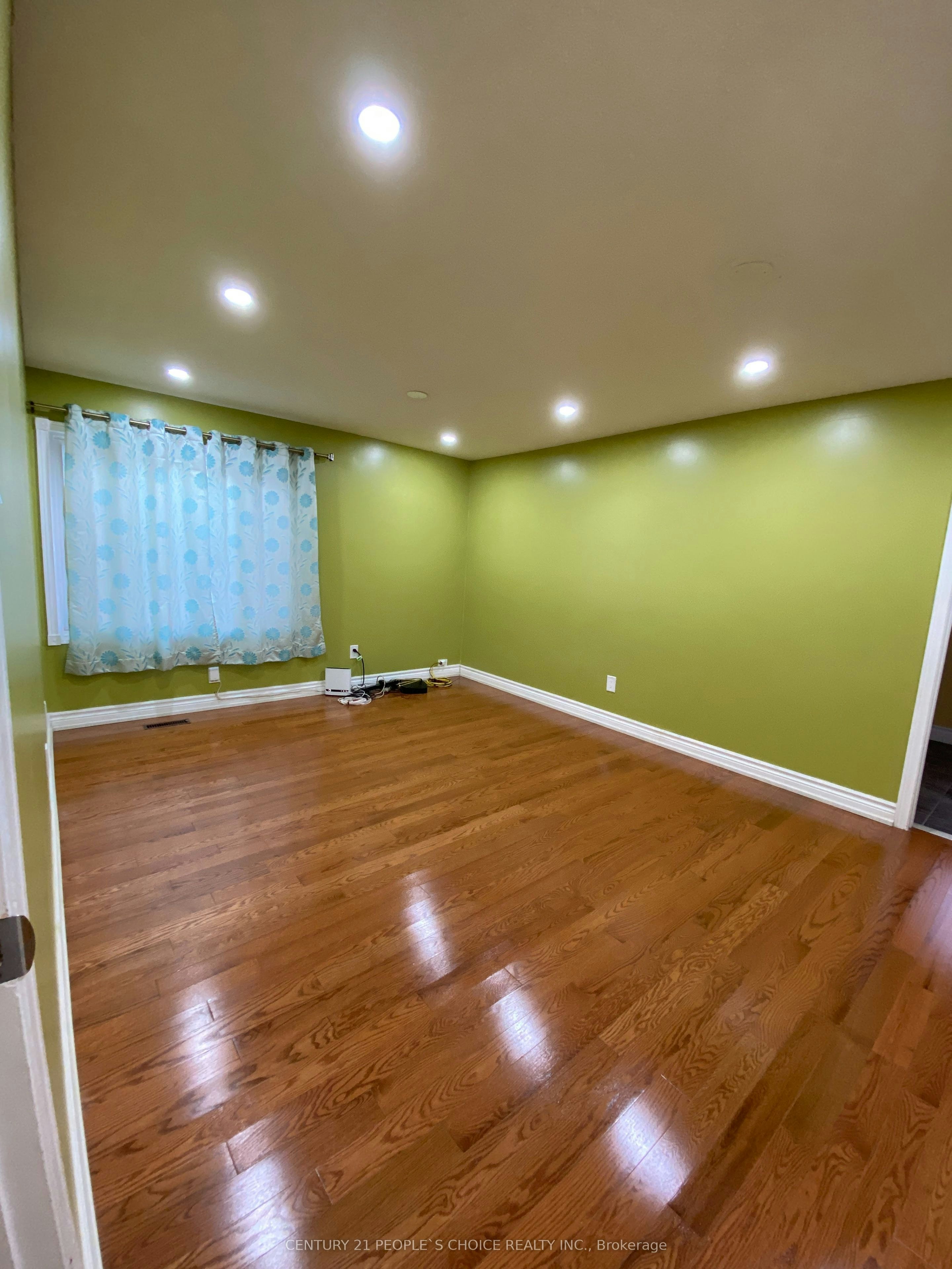 Unit1-128 Greenwich Square, Toronto, ON, M1J 3L3 - 16
