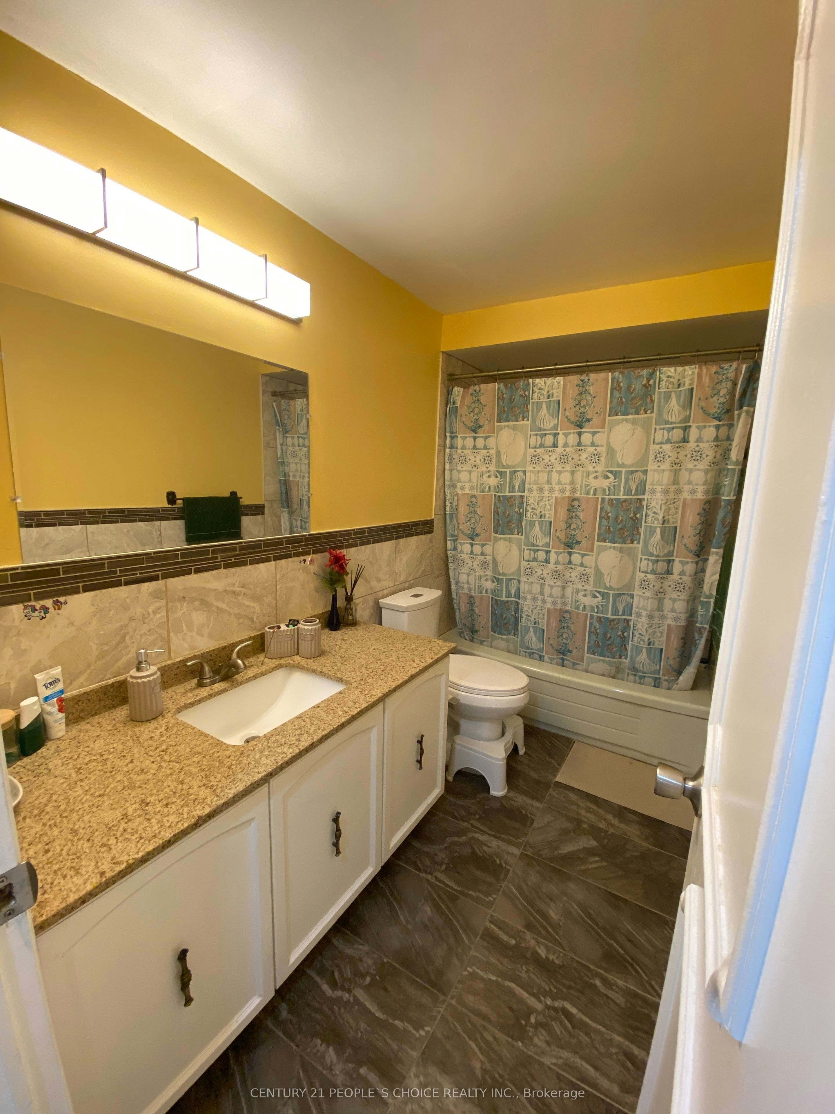 Unit1-128 Greenwich Square, Toronto, ON, M1J 3L3 - 2