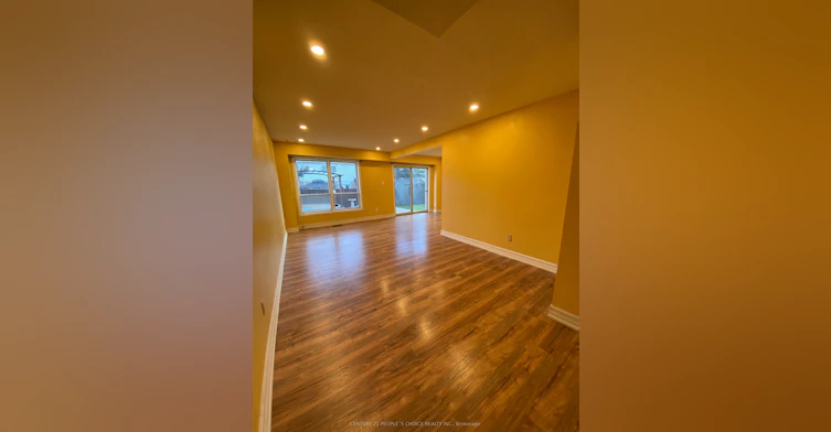 Unit1-128 Greenwich Square, Toronto, ON, M1J 3L3 - 6