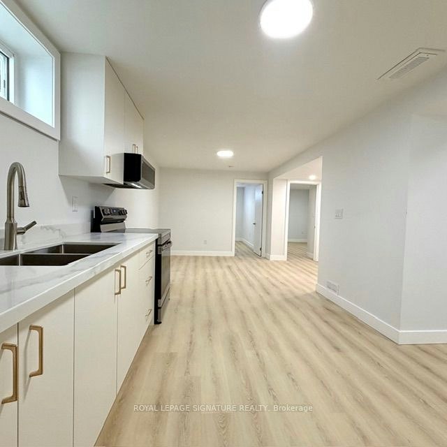 Lower-293 Glebemount Avenue, Toronto, ON, M4C 3V4 - 6