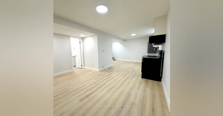 Lower-293 Glebemount Avenue, Toronto, ON, M4C 3V4 - 7