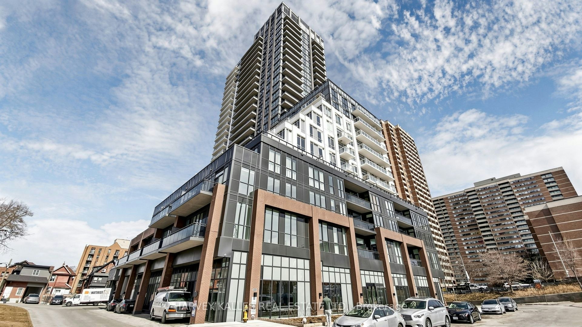 206-286 Main Street, Toronto, ON, M4C 4X4