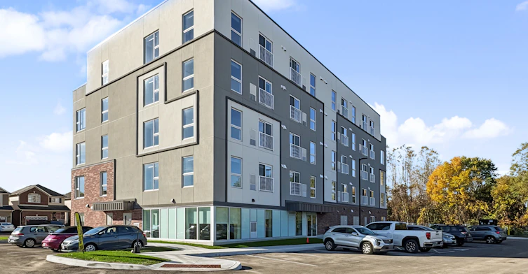 410-1687 Durham Regional Hwy 2 N/A, Clarington, ON, L1E 2R5 - 11
