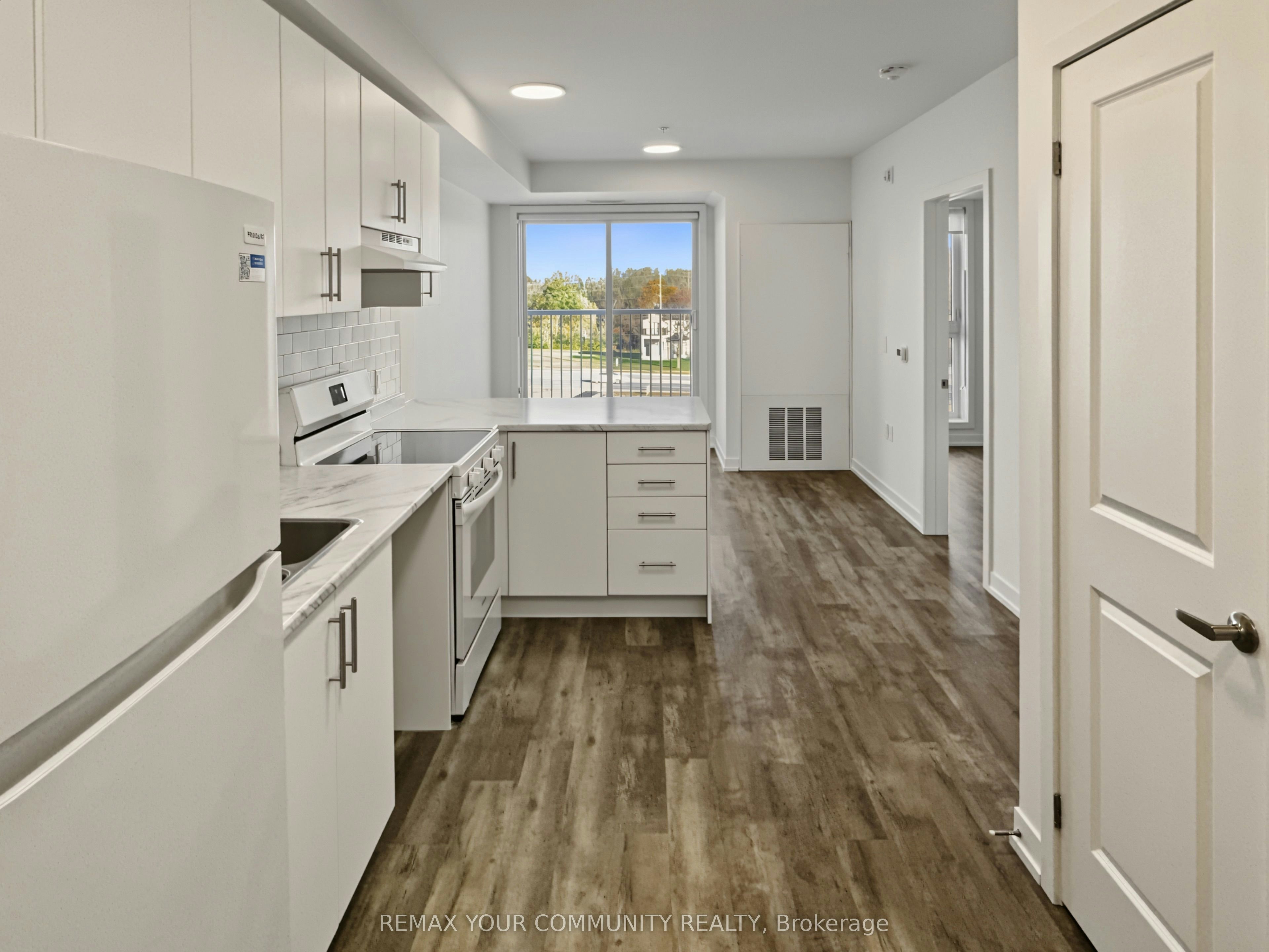 410-1687 Durham Regional Hwy 2 N/A, Clarington, ON, L1E 2R5