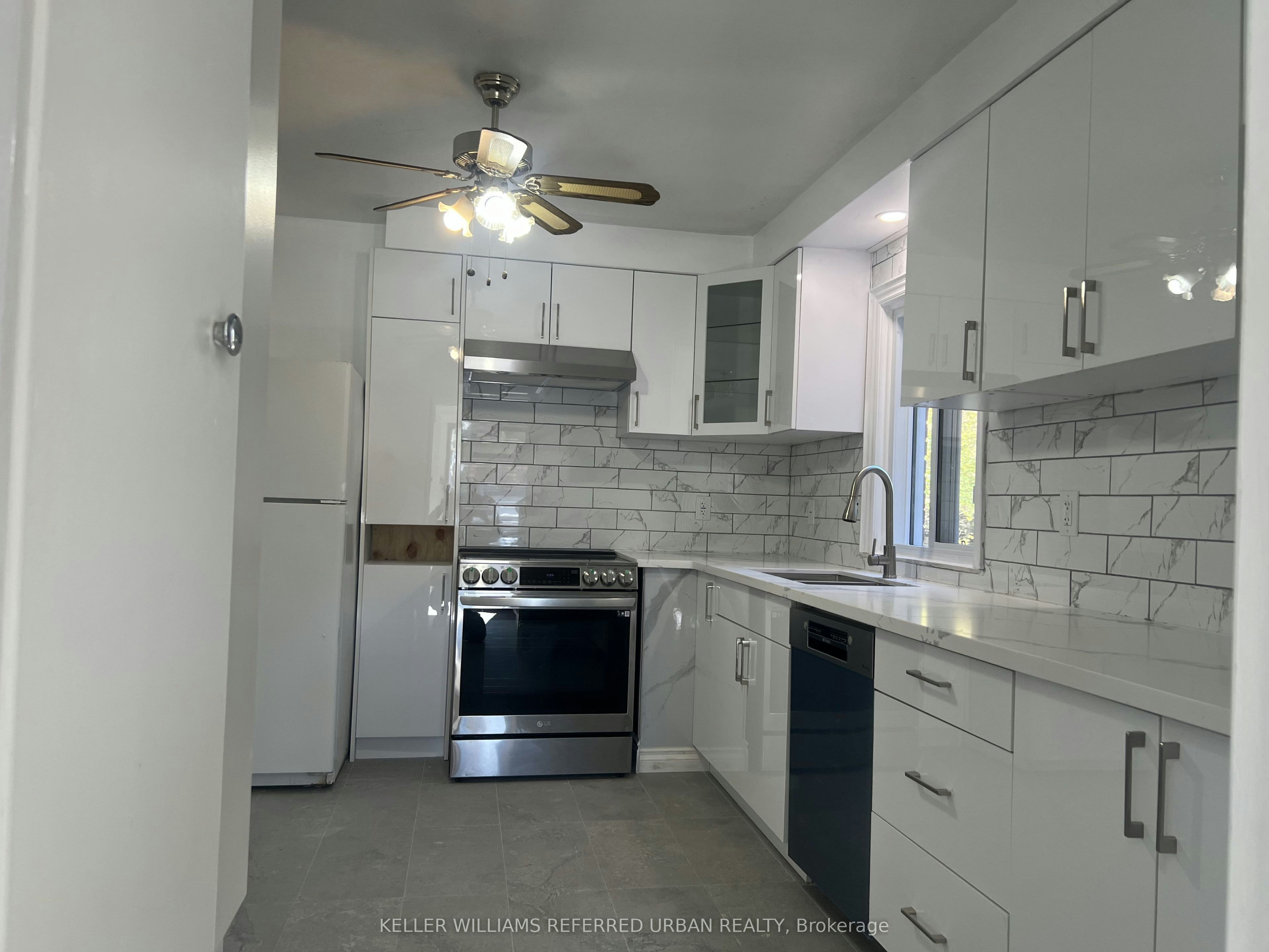 Main Floor-32 Janet Boulevard, Toronto, ON, M1R 1H6 - 3