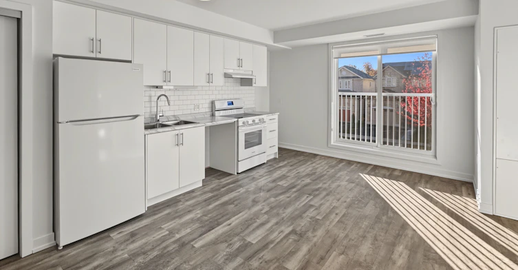 207-1687 Durham Regional Hwy 2 N/A, Clarington, ON, L1E 2R5