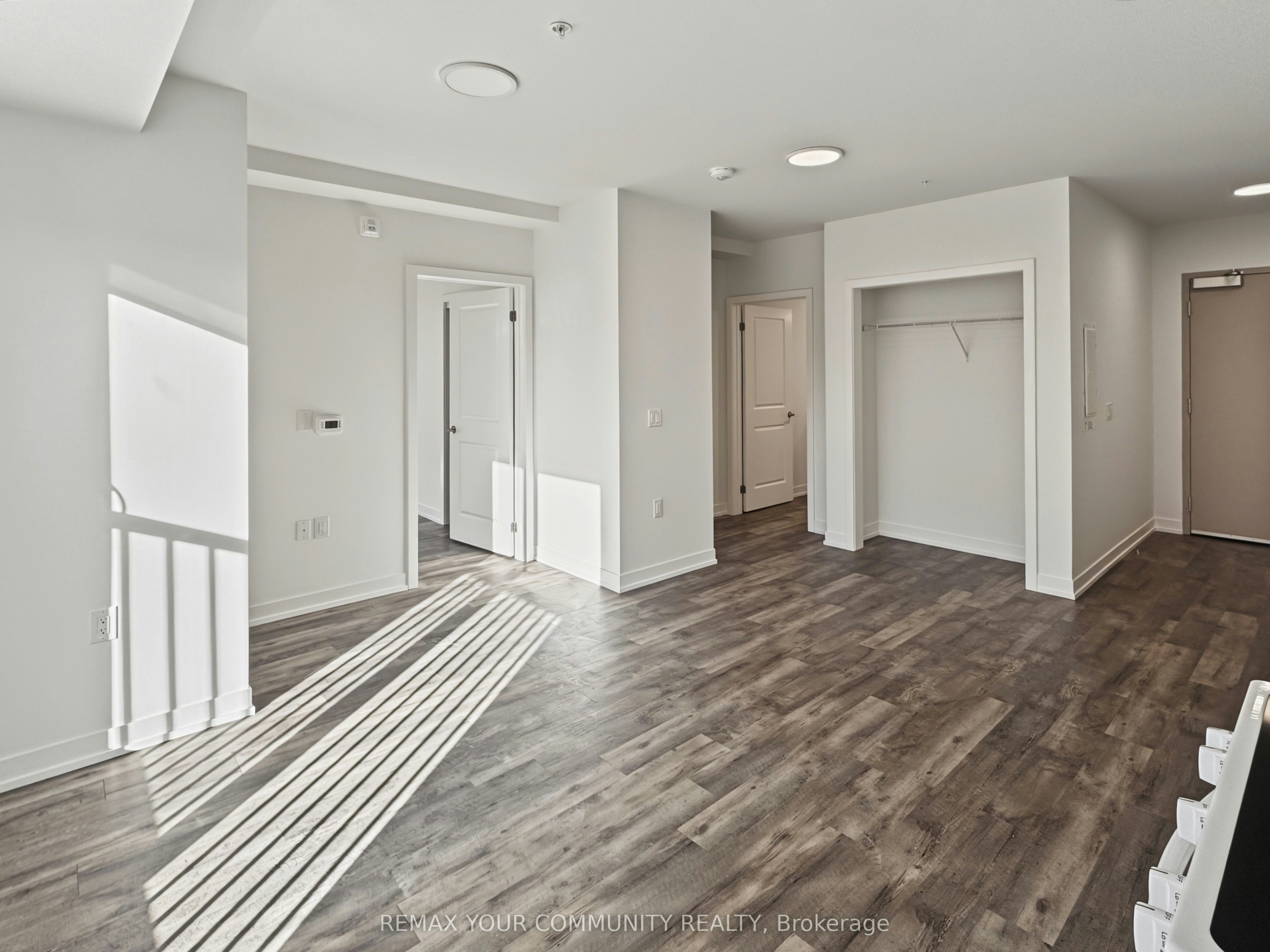 207-1687 Durham Regional Hwy 2 N/A, Clarington, ON, L1E 2R5 - 4