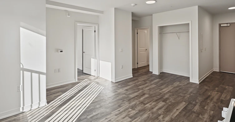 207-1687 Durham Regional Hwy 2 N/A, Clarington, ON, L1E 2R5 - 4