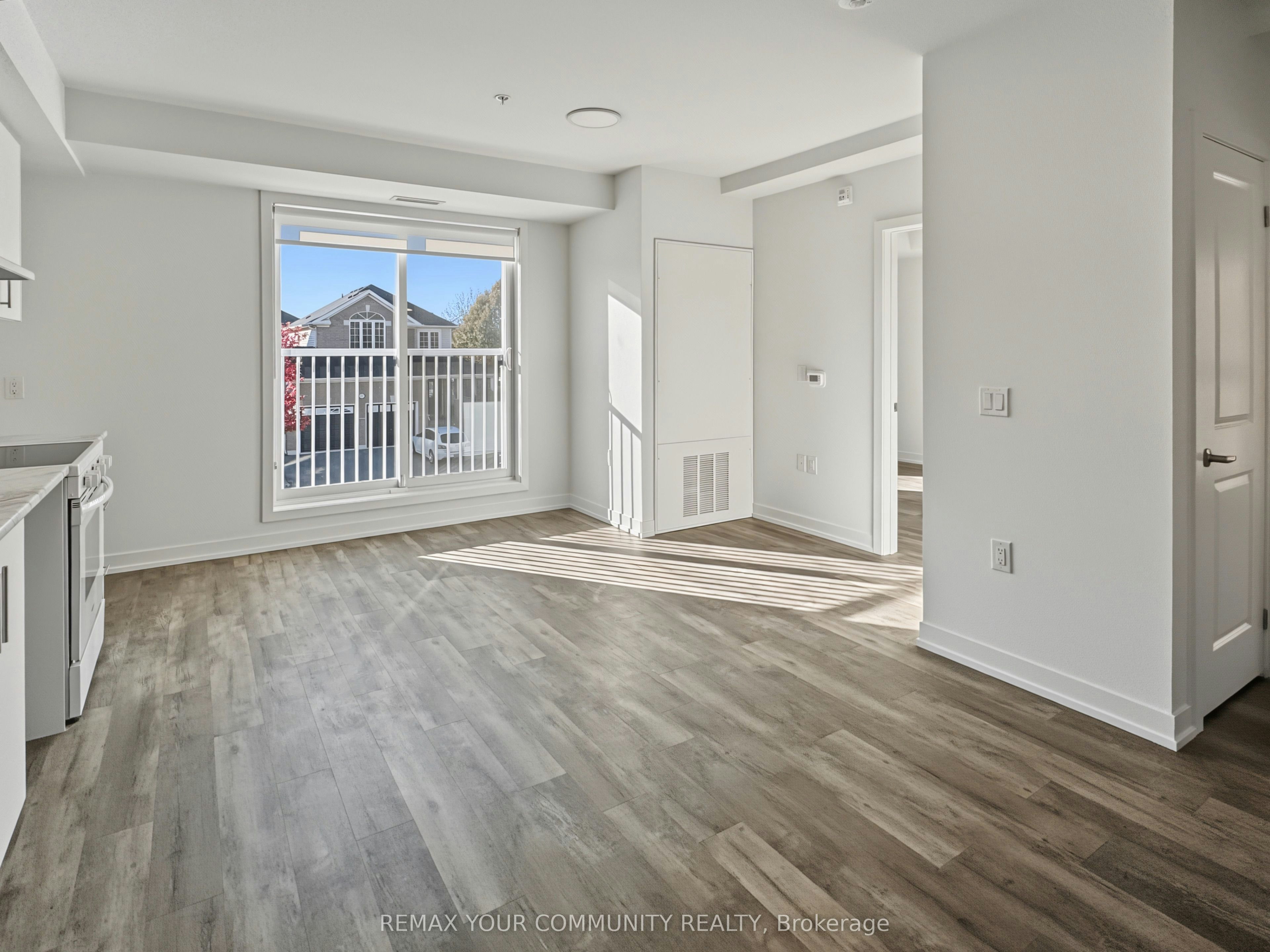 207-1687 Durham Regional Hwy 2 N/A, Clarington, ON, L1E 2R5 - 3