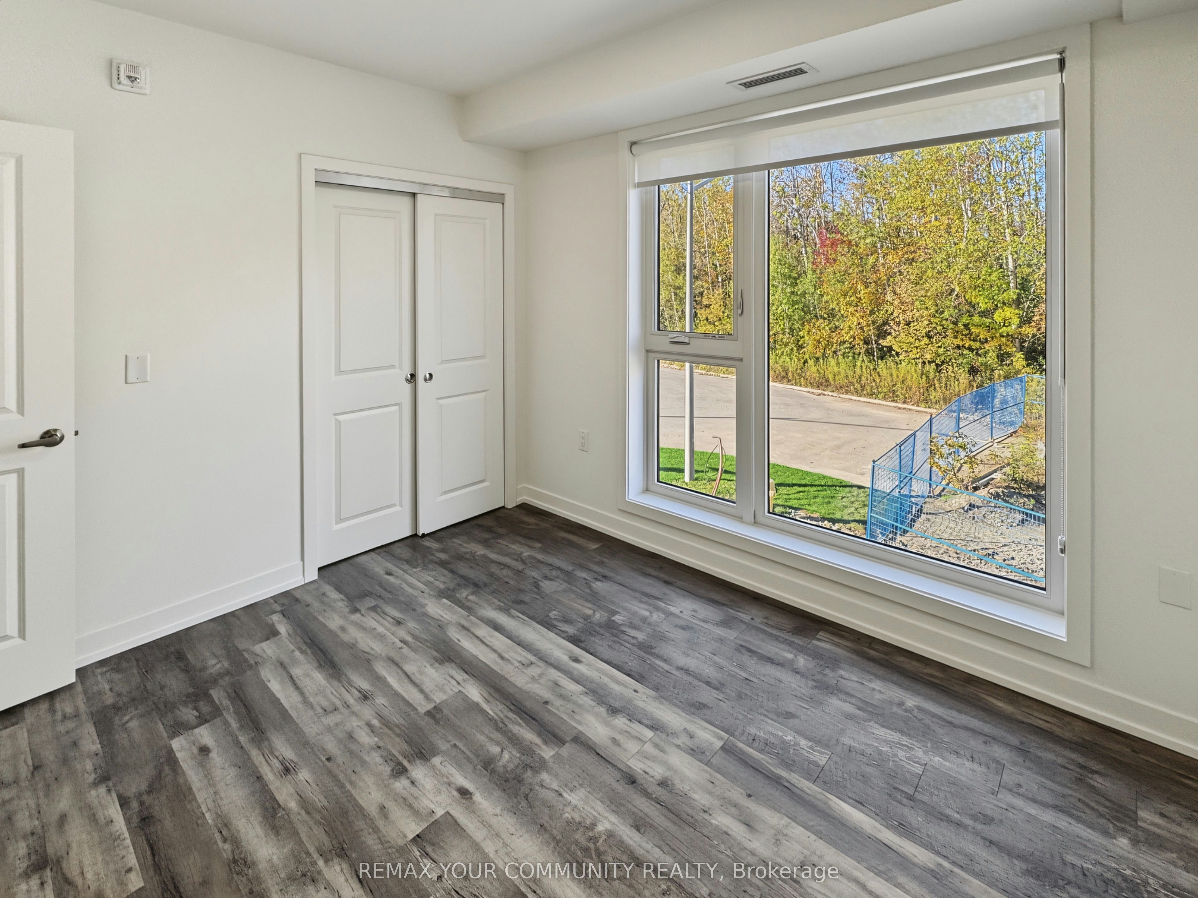 207-1687 Durham Regional Hwy 2 N/A, Clarington, ON, L1E 2R5 - 9
