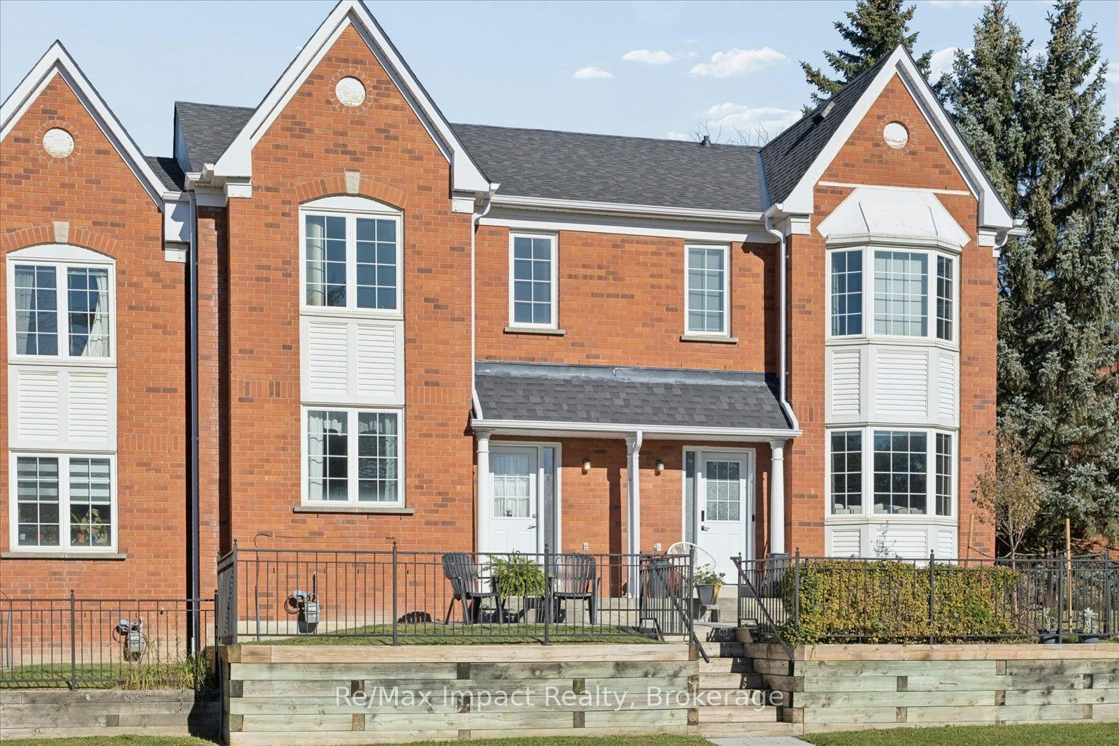 53-10 Bassett Boulevard, Whitby, ON, L1N 9C4