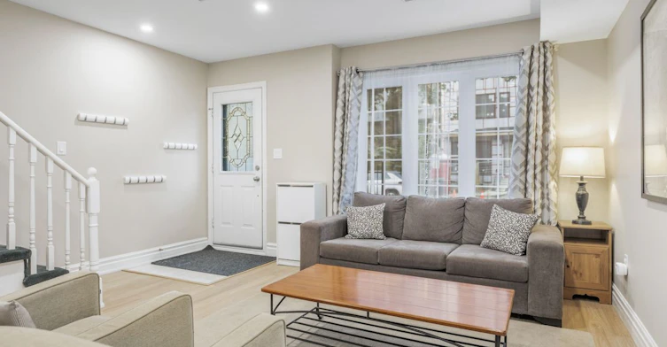 82 Kimberley Avenue, Toronto, ON, M4E 2Z5 - 3