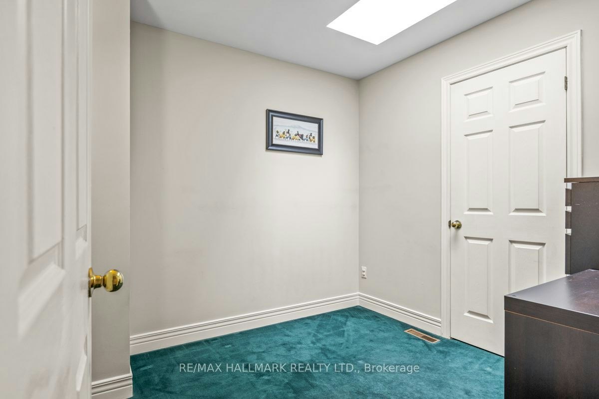 82 Kimberley Avenue, Toronto, ON, M4E 2Z5 - 23