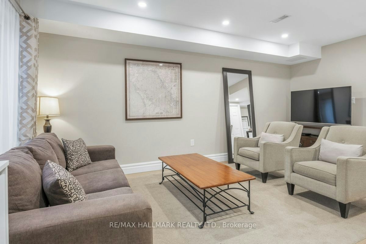 82 Kimberley Avenue, Toronto, ON, M4E 2Z5 - 4