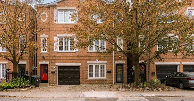 82 Kimberley Avenue, Toronto, ON, M4E 2Z5 - 2