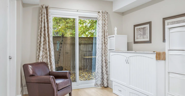 82 Kimberley Avenue, Toronto, ON, M4E 2Z5 - 7