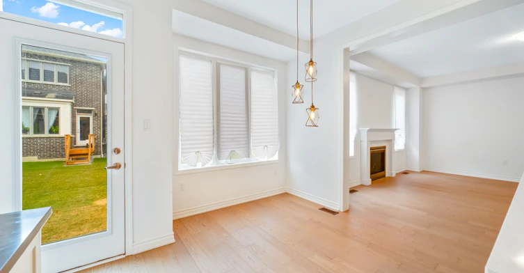 1410 Swallowtail Lane, Pickering, ON, L0H 1J0 - 15