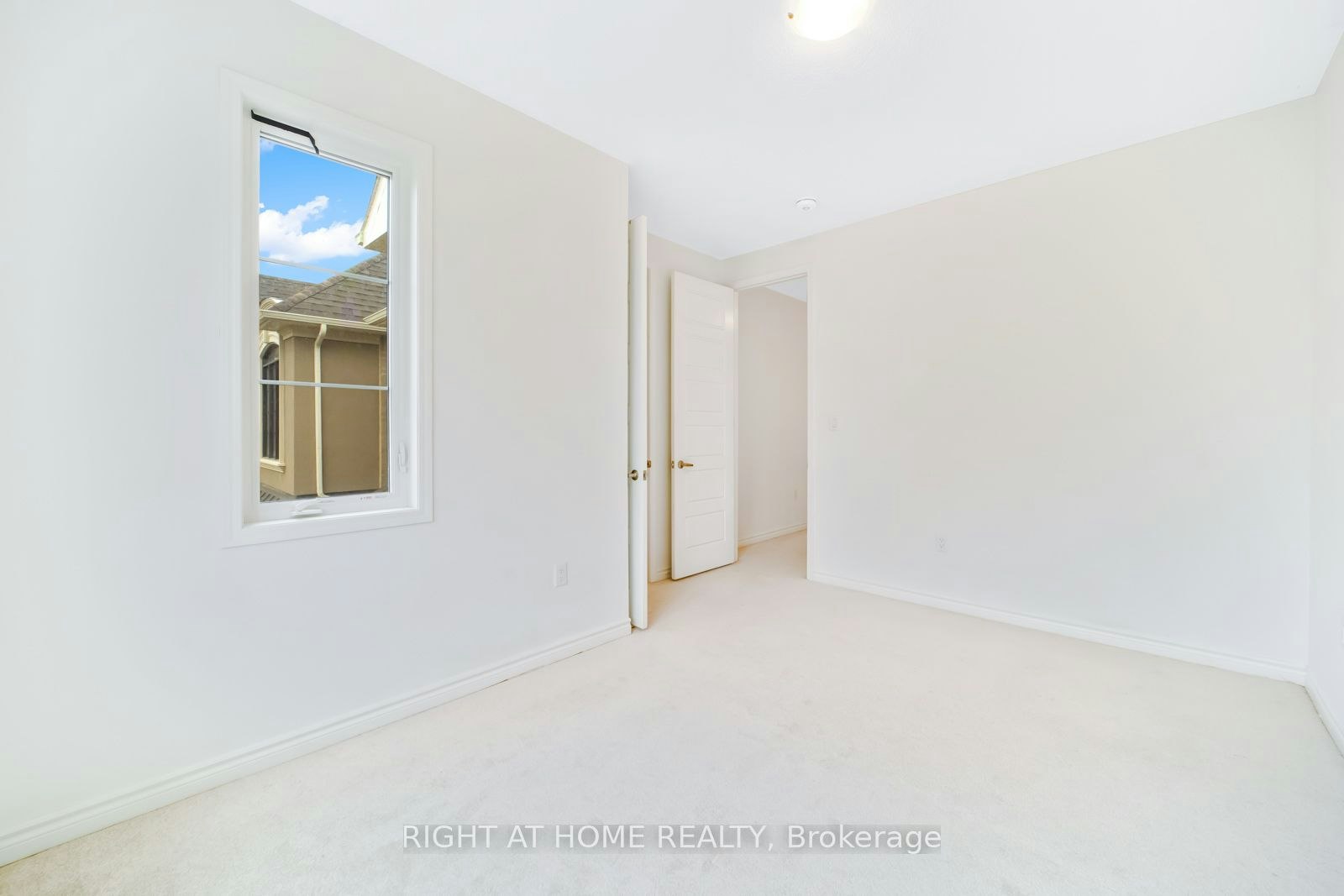 1410 Swallowtail Lane, Pickering, ON, L0H 1J0 - 30