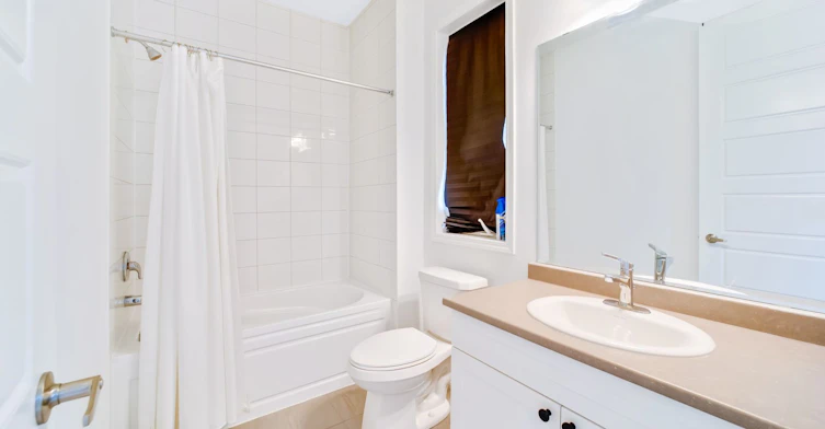 1410 Swallowtail Lane, Pickering, ON, L0H 1J0 - 26