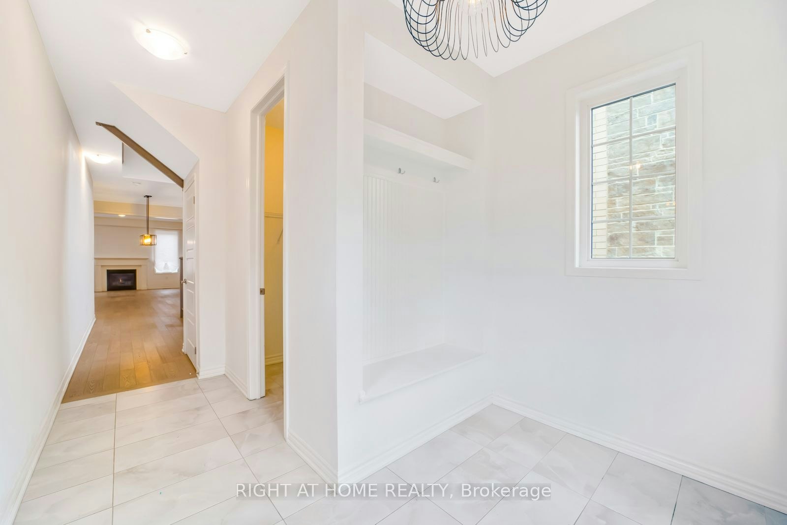 1410 Swallowtail Lane, Pickering, ON, L0H 1J0 - 6