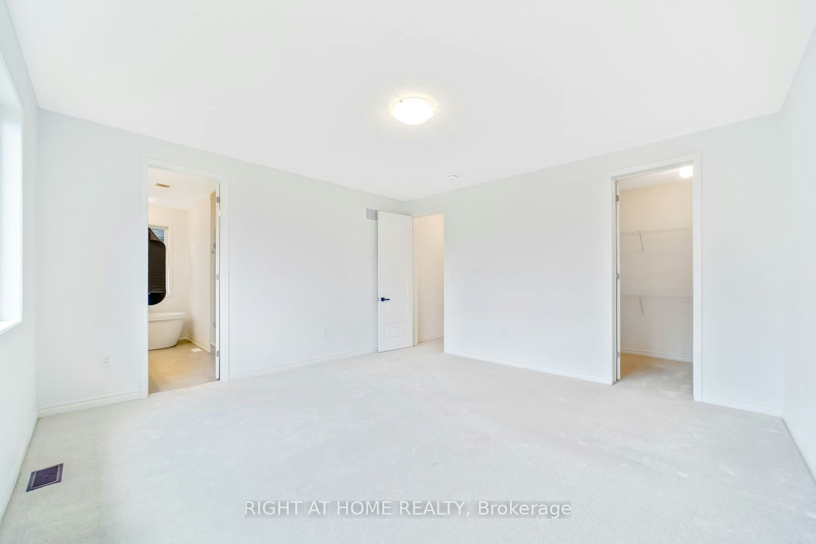 1410 Swallowtail Lane, Pickering, ON, L0H 1J0 - 22