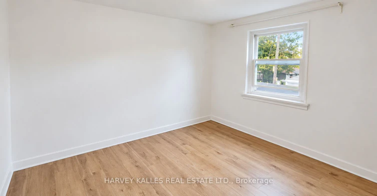 6-2905 St Clair Avenue E, Toronto, ON, M4B 1N5
