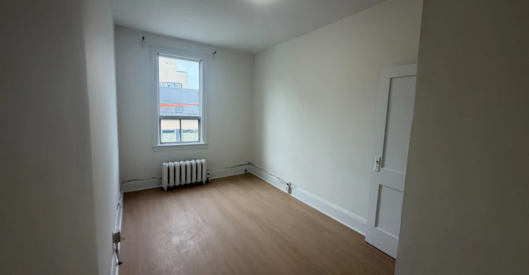 587 Jones Avenue, Toronto, ON, M4J 1L8 - 10