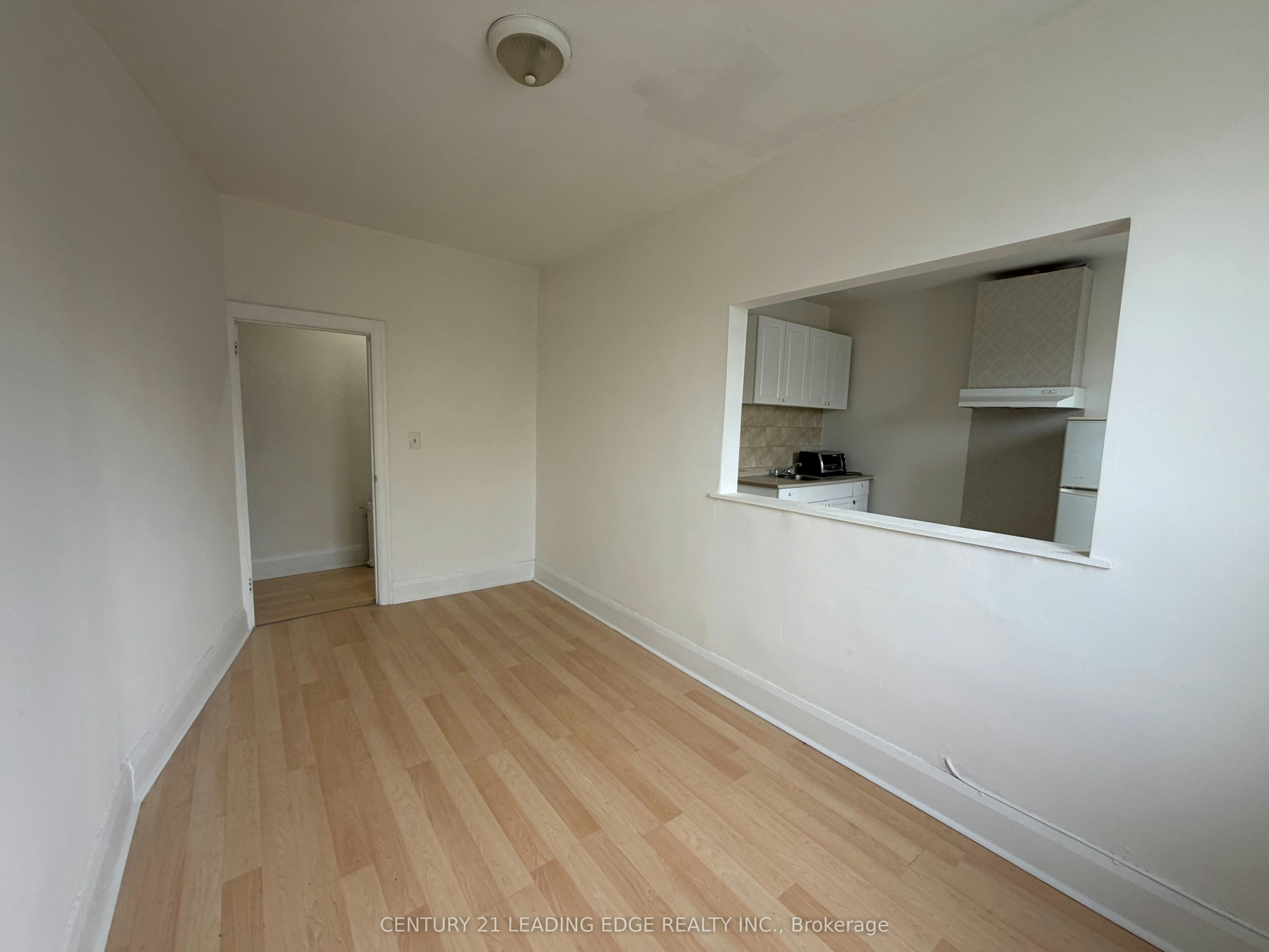 587 Jones Avenue, Toronto, ON, M4J 1L8 - 7