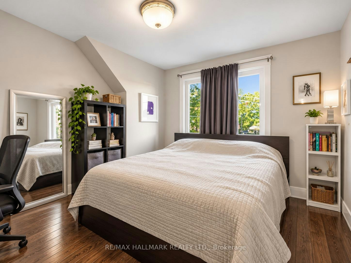 67 Amroth Avenue, Toronto, ON, M4C 4H3 - 11