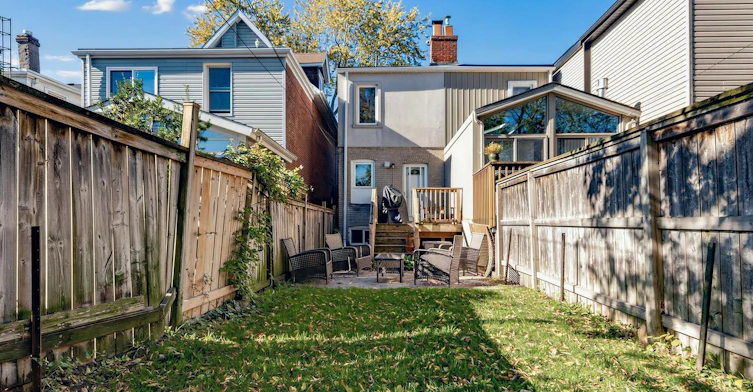 67 Amroth Avenue, Toronto, ON, M4C 4H3 - 25