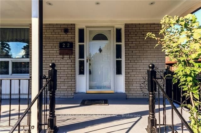 22 Griselda Crescent, Toronto, ON, M1G 3P6 - 2