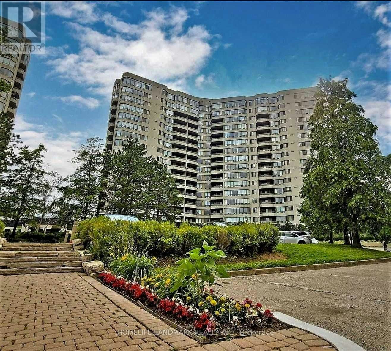 1810-160 Alton Towers Circle, Toronto, ON, M1V 4X8