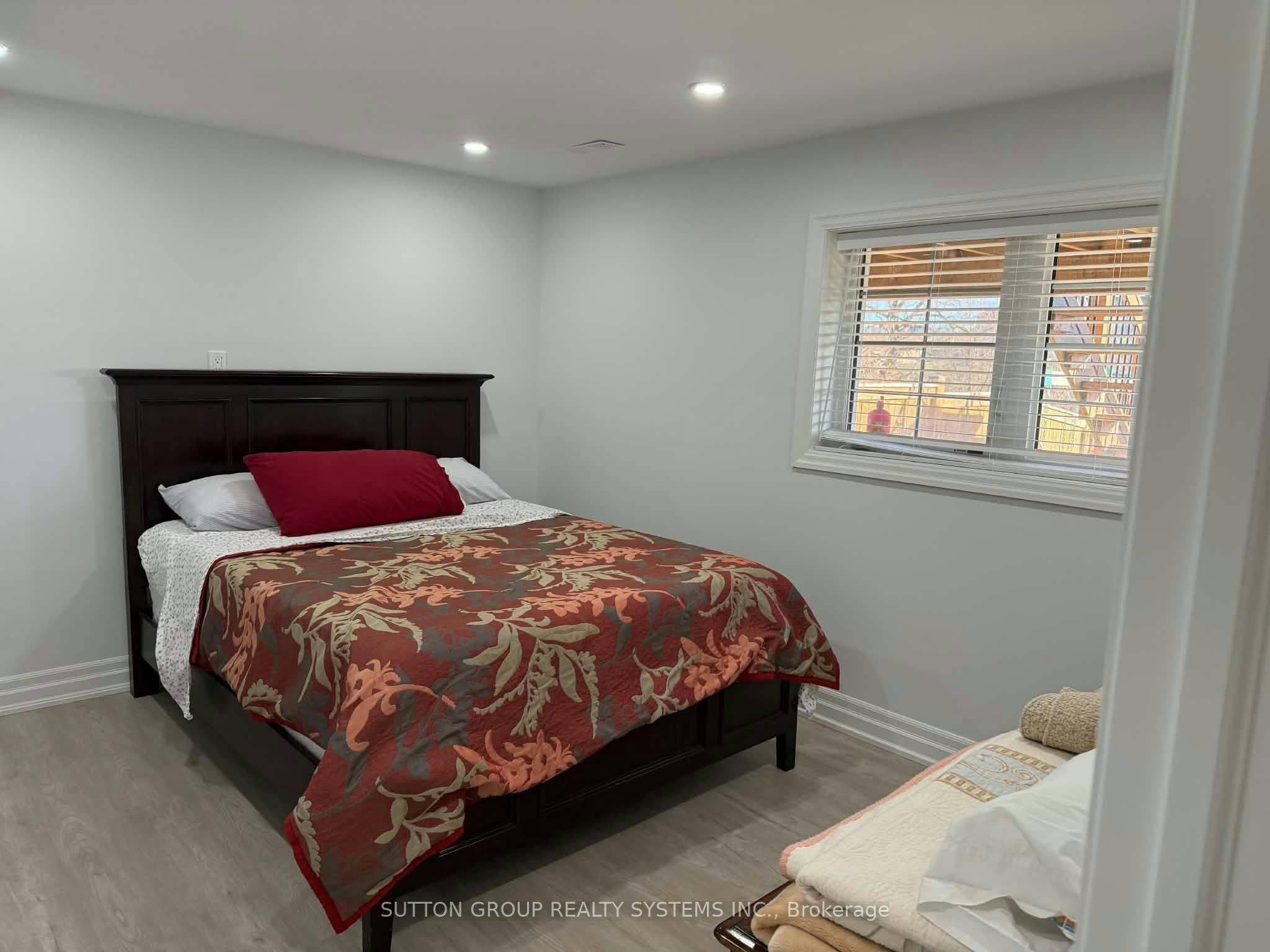 2541 Snow Knight Drive, Oshawa, ON, L1L 0K2 - 9