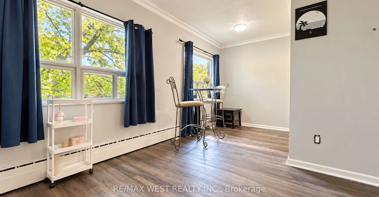 306-1243 Broadview Avenue, Toronto, ON, M4K 2T3 - 6
