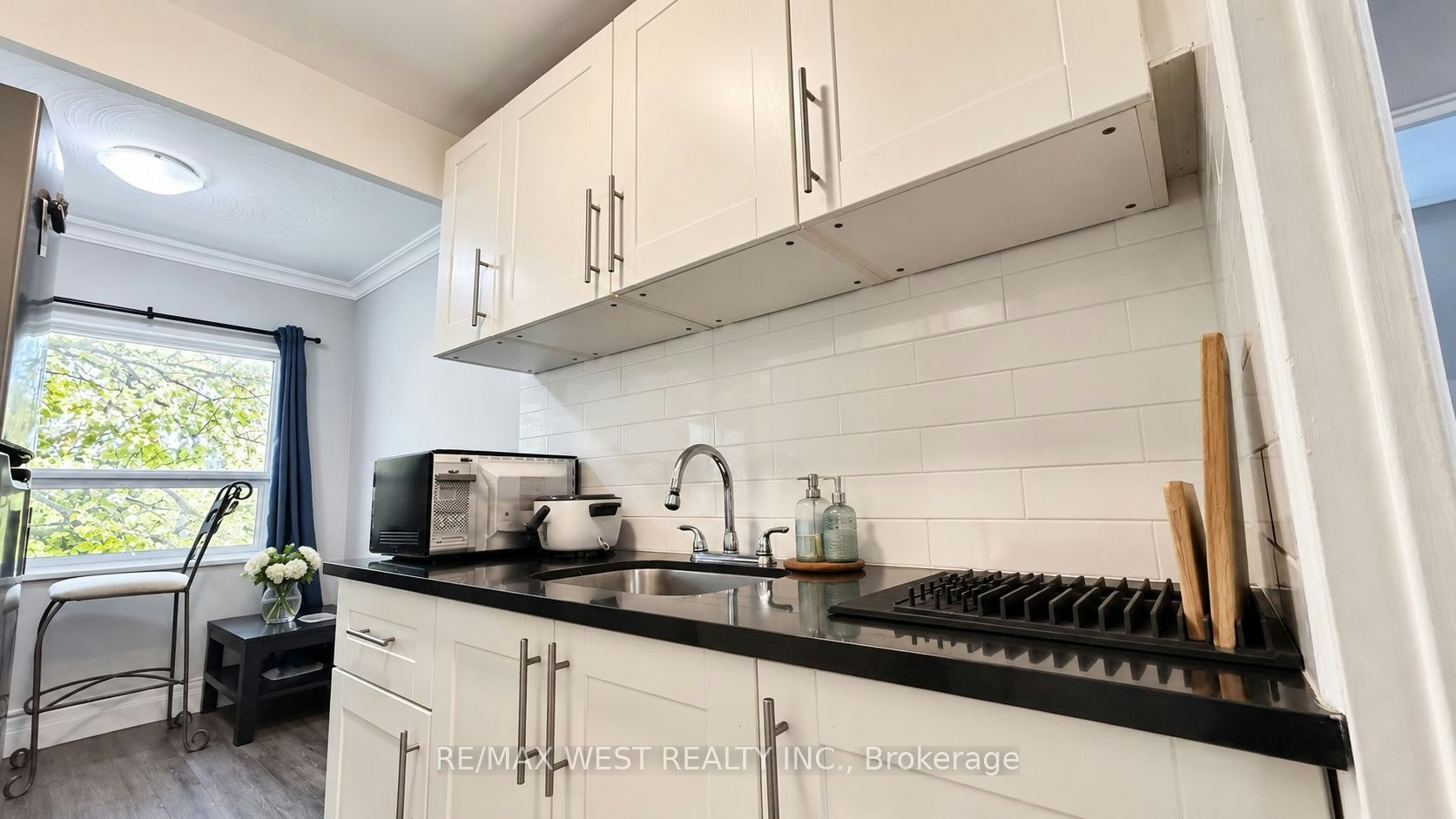 306-1243 Broadview Avenue, Toronto, ON, M4K 2T3 - 10
